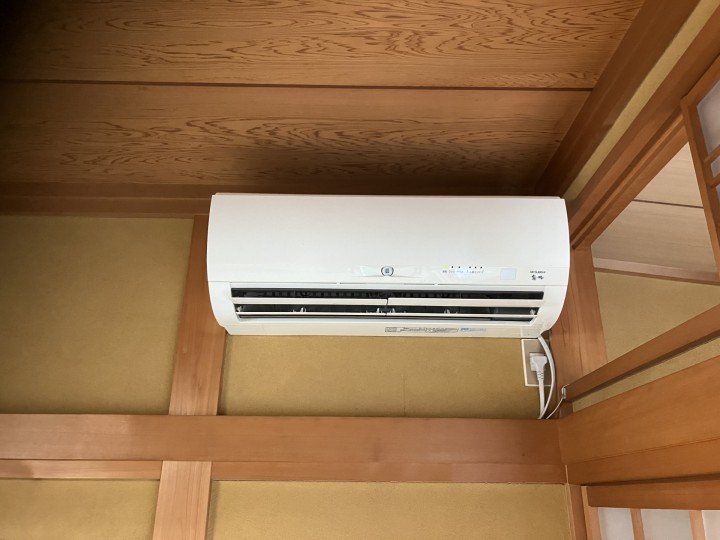部屋の掃除中 タオルレール SC-451 (SC-451-XN) | Products | KAWAJUN Global